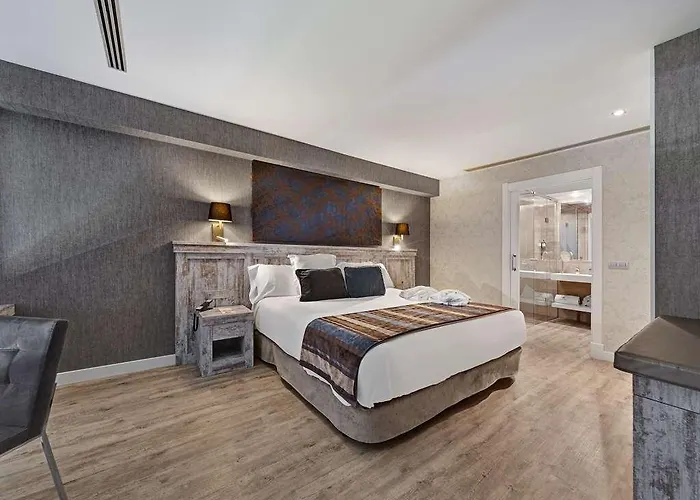 Castilla Termal Monasterio De Valbuena *